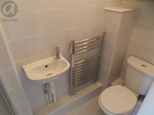 En-suite- click for photo gallery